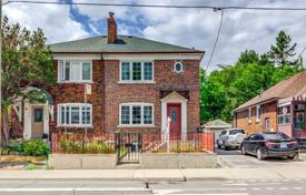 Maison mitoyenne – Woodbine Avenue, Toronto, Ontario,  Canada. C$1,105,000