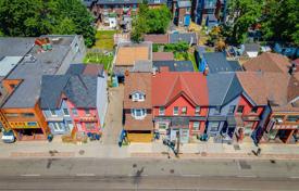 Maison mitoyenne – Gerrard Street East, Toronto, Ontario,  Canada. C$1,419,000
