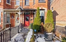 Maison mitoyenne – Carlton Street, Old Toronto, Toronto,  Ontario,   Canada. C$2,625,000