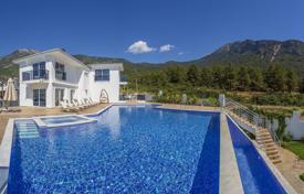 Grande Villa avec Piscine et Sauna à Fethiye Mugla. $1,499,000