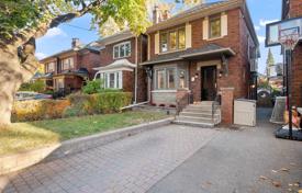 4 pièces maison en ville à Old Toronto, Canada. C$2,496,000