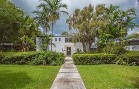 Maison de campagne – Miami Beach, Floride, Etats-Unis. $1,695,000