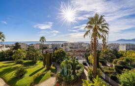 6 pièces appartement à Cannes, France. 2,150,000 €