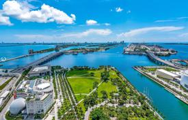 Bâtiment en construction – Miami, Floride, Etats-Unis. 11,100 € par semaine