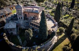 Château – Frascati, Latium, Italie. 6,000,000 €