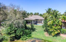 Maison en ville – Coral Springs, Floride, Etats-Unis. $1,475,000