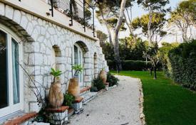 7 pièces villa en Cap d'Antibes, France. Price on request