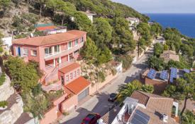 Maison en ville 344 m² à Blanes, Espagne. 350,000 €