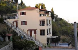 Maison en ville – Thessalia Sterea Ellada, Grèce. 350,000 €