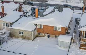 5 pièces maison en ville à Scarborough, Canada. C$1,316,000