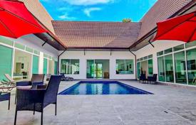 6 pièces villa 1600 m² en Pattaya, Thaïlande. $379,000