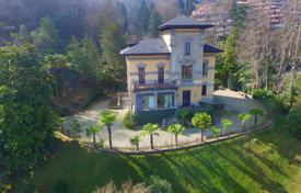 11 pièces villa 800 m² à Stresa, Italie. 5,000,000 €