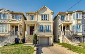 Maison en ville – North York, Toronto, Ontario,  Canada. C$2,307,000