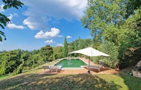 5 pièces villa 340 m² à Monterchi, Italie. 980,000 €