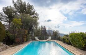 Villa – Grasse, Côte d'Azur, France. 1,100,000 €