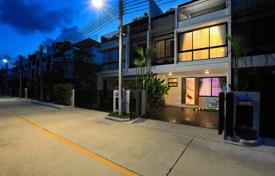 3 pièces maison en ville 192 m² à Choeng Thale, Thaïlande. $405,000