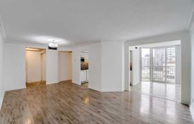 3 pièces appartement à Yonge Street, Canada. C$931,000