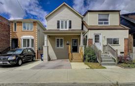 Maison en ville – Woodbine Avenue, Toronto, Ontario,  Canada. C$1,213,000