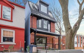 3 pièces maison en ville à Old Toronto, Canada. C$2,291,000