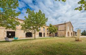 Villa – Arles, Bouches-du-Rhône, Provence-Alpes-Côte d'Azur,  France. 3,150,000 €