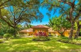 Villa – Old Cutler Road, Coral Gables, Floride,  Etats-Unis. $5,700,000