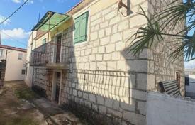 5 pièces maison en ville 120 m² à Trogir, Croatie. 175,000 €