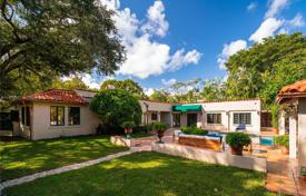 Maison en ville – Coral Gables, Floride, Etats-Unis. $3,999,000
