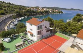 Villa – Sibenik-Knin, Croatie. 950,000 €