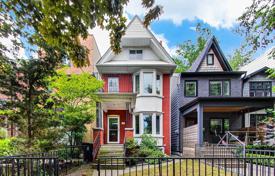 5 pièces maison en ville à Old Toronto, Canada. C$2,004,000