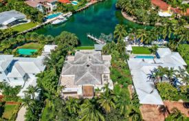 Villa – Key Biscayne, Floride, Etats-Unis. $5,875,000