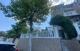 4 pièces villa 250 m² en Beylikdüzü, Turquie. $355,000