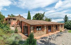 Villa – Castiglione del Lago, Umbria, Italie. 1,390,000 €