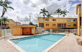 Copropriété – West End, Miami, Floride,  Etats-Unis. $328,000