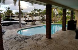 Villa – North Miami, Floride, Etats-Unis. $1,449,000