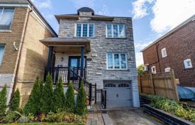 3 pièces maison en ville en York, Canada. C$2,163,000