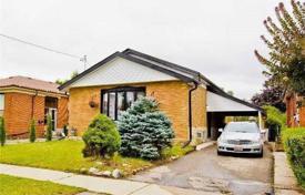 Maison en ville – Scarborough, Toronto, Ontario,  Canada. C$1,009,000