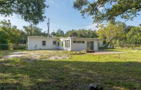 Maison en ville – Vero Beach, Indian River County, Floride,  Etats-Unis. $300,000