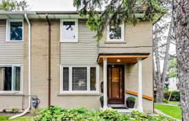 3 pièces maison mitoyenne en York, Canada. C$1,064,000