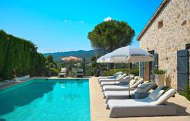 Villa – Mandelieu-la-Napoule, Côte d'Azur, France. 2,200,000 €