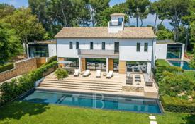 13 pièces villa à Vallauris, France. 20,000 € par semaine