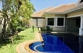3 pièces villa 552 m² en Pattaya, Thaïlande. $574,000