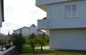 4 pièces villa 450 m² en Büyükçekmece, Turquie. $662,000