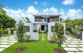 Villa – Miami, Floride, Etats-Unis. $3,990,000