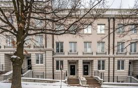 4 pièces maison mitoyenne à Old Toronto, Canada. C$2,292,000