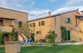 10 pièces villa 940 m² à Volterra, Italie. 2,500,000 €