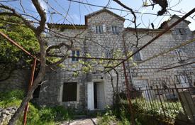 Maison en ville – Dražin Vrt, Kotor, Monténégro. 420,000 €