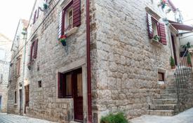 Maison mitoyenne – Stari Grad, Comté de Split-Dalmatie, Croatie. 499,000 €
