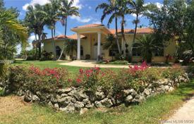 Villa – Miami, Floride, Etats-Unis. 1,539,000 €
