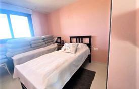 Appartement – Torrevieja, Valence, Espagne. 420,000 €