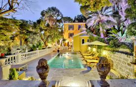 Villa – Provence-Alpes-Côte d'Azur, France. 14,700 € par semaine